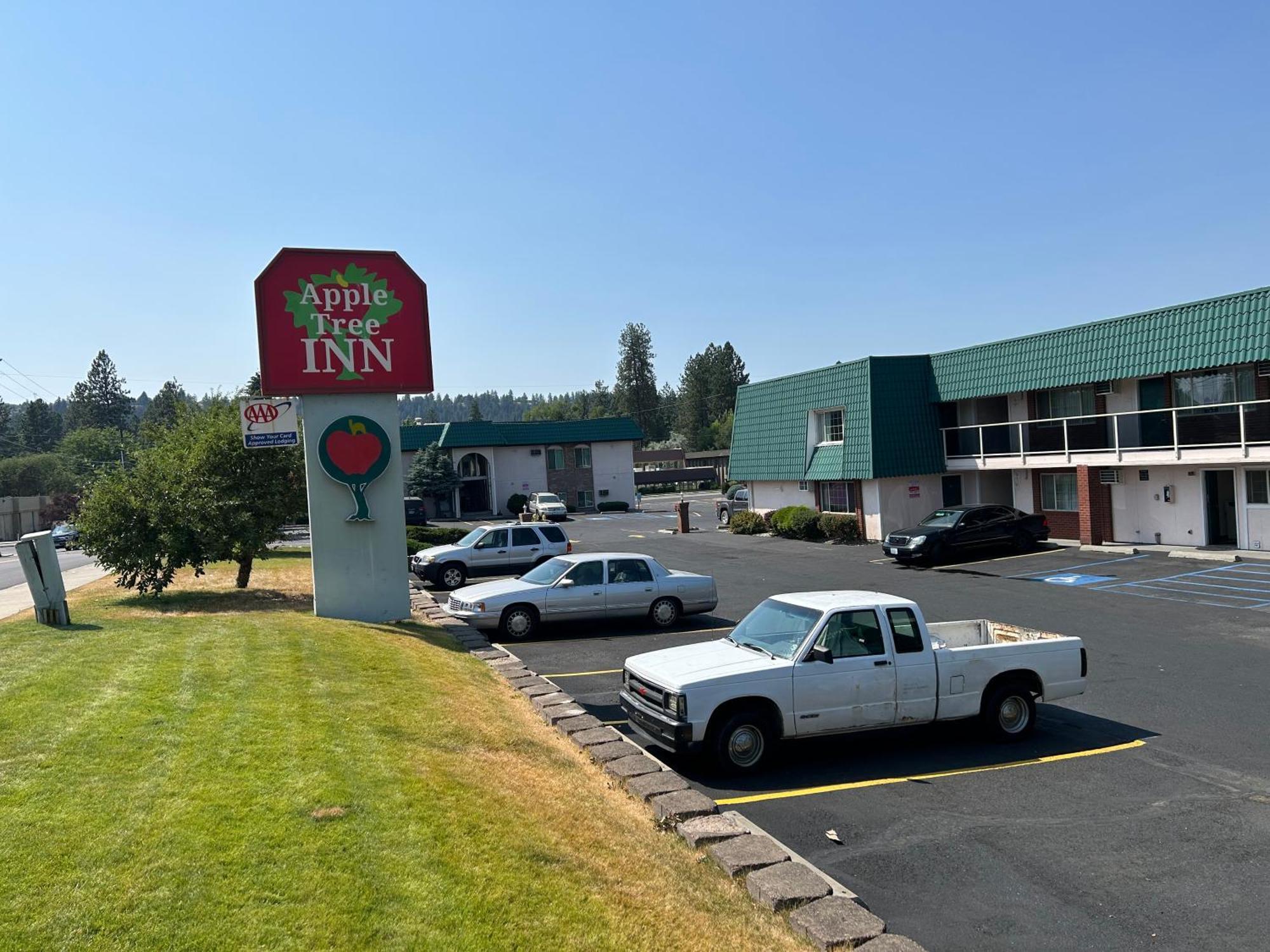 Apple Tree Inn Spokane Luaran gambar